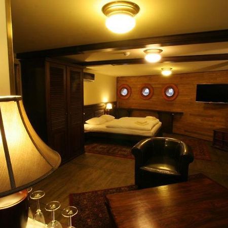 Botel Ristorante Matylda Prag Eksteriør billede
